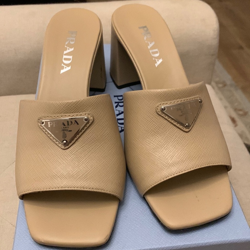 prada sandals size 39 beige